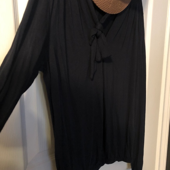 Tie front long sleeve shirt - Picture 2 of 5